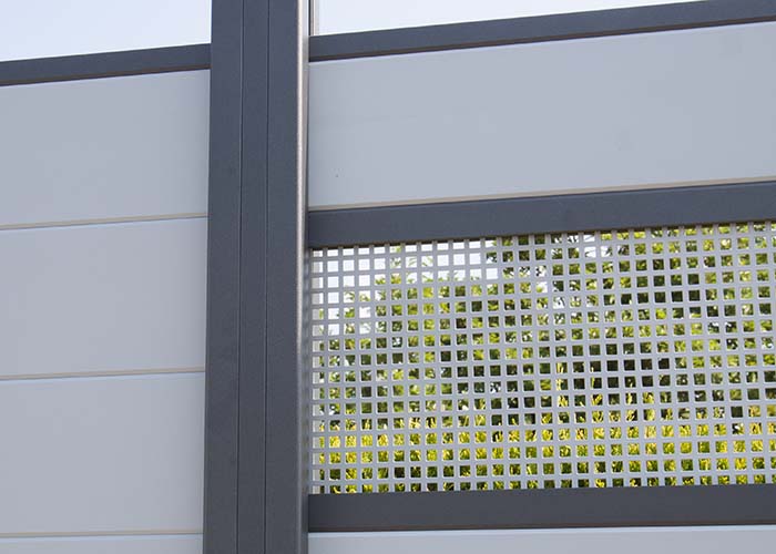 Aluminium Sichtschutz mit Lochblech